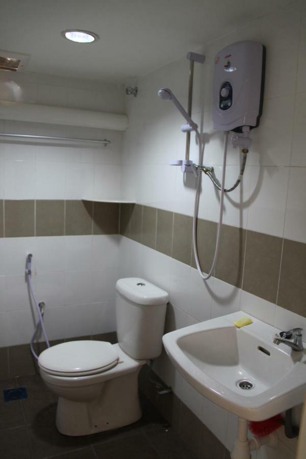 Voyage Cottage Lodge Malacca Bagian luar foto