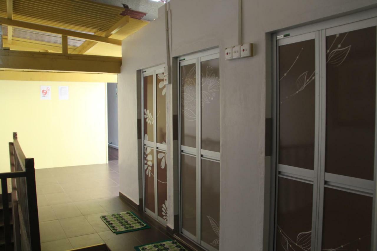 Voyage Cottage Lodge Malacca Bagian luar foto